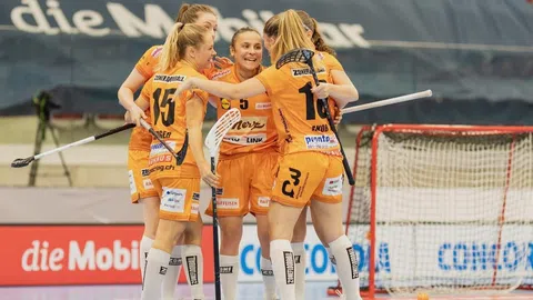 Piranha Cuira è ina vaira instituziun en il unihockey da dunnas.