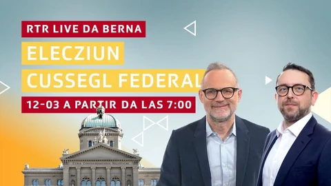 Zwei Männer vor dem Bundeshaus mit Text über Live-Übertragung.