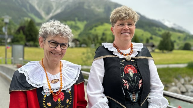 Las damas d'onur portan colur en la musica da Silvaplauna