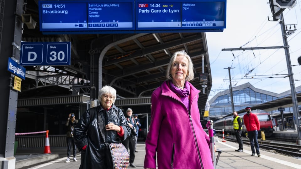 Rosmarie Wydler-Wälti (a dretga) sin viadi a Strasbourg, il cumenzament avrigl 2024
