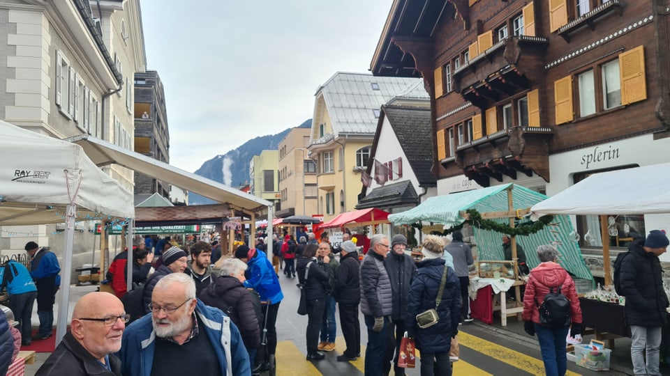 Schnapsmarkt in Ilanz