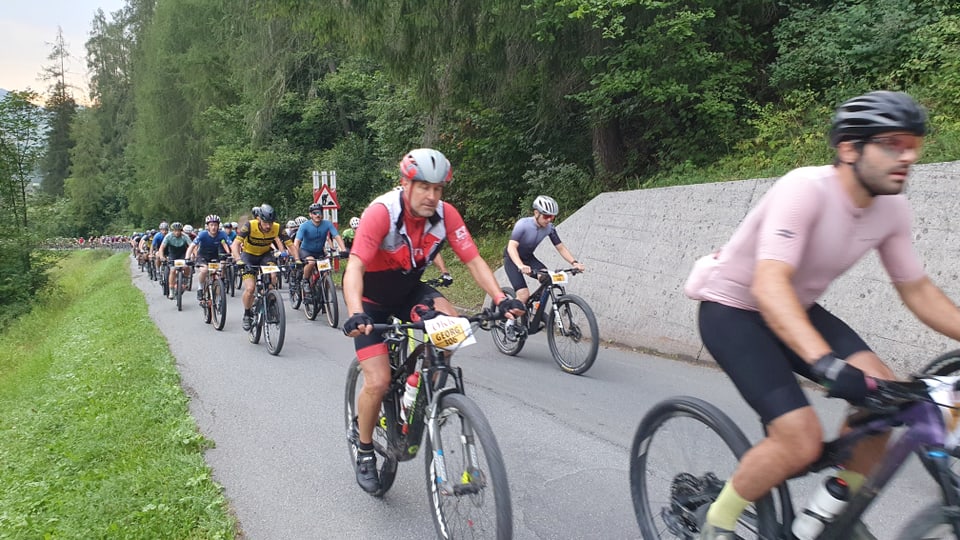 Radfahrer am Engadin Bikemarathon 2024