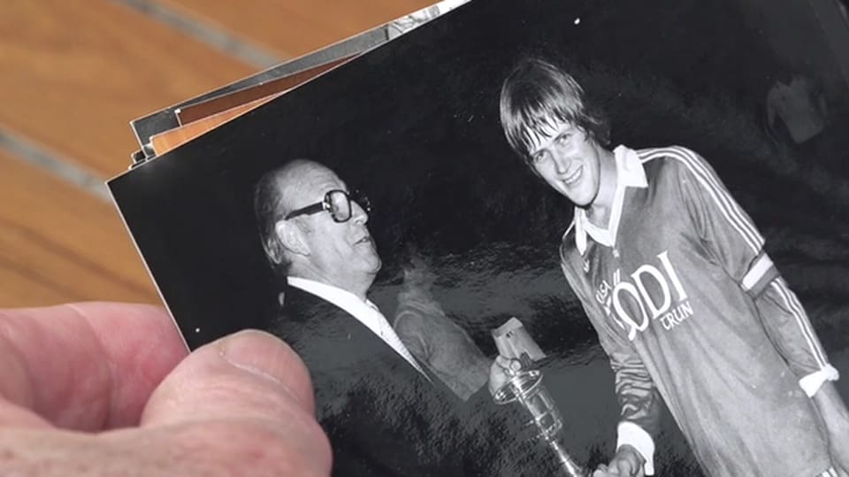 Linus Collenberg ha purtà cun el fotografias dal triumf d'avon 45 onns.