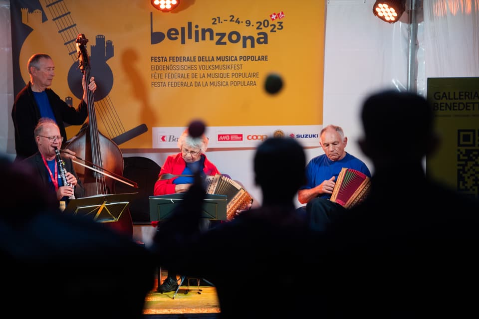 Eindrücke des zweitenFesttages am Schweizerischen Volksmusikfest 2023 in Bellinzona.